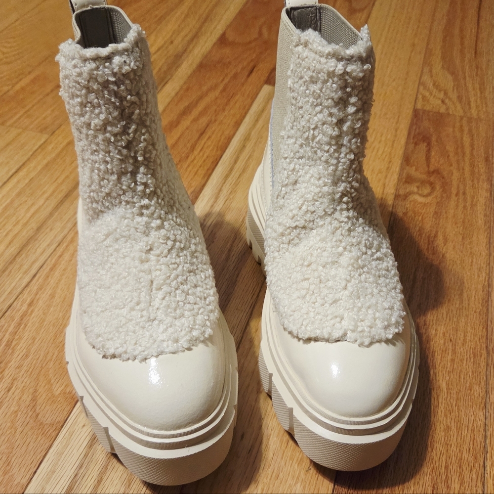 Sorel Cream Platform Ankle Boots - Picture 2 of 10